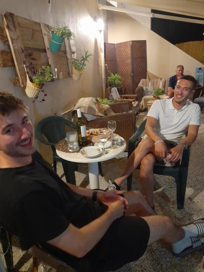 Tune Activity Guesthouse- Over 24's Affittacamere